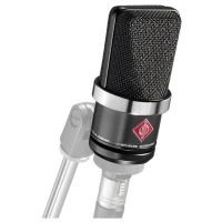 麦克风: Neumann TLM 102 设备